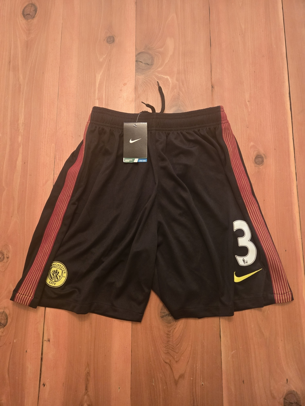 Mens Nike Dri-Fit Shorts - Manchester City 2016-17 Away Shorts - Size Large NWT